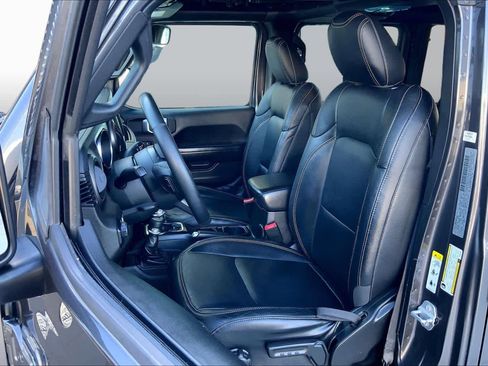 Used 2019 Jeep Wrangler Unlimited Sport S AWD/4WD image 7