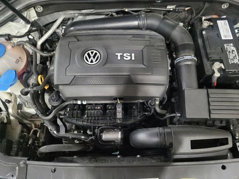Used 2017 Volkswagen Passat 1.8T S image 30