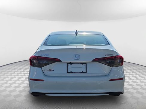 Used 2024 Honda Civic Touring image 7