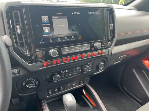 Used 2026 Nissan Frontier PRO-4X AWD/4WD image 14