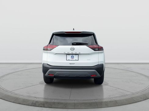 Used 2023 Nissan Rogue S AWD/4WD image 7