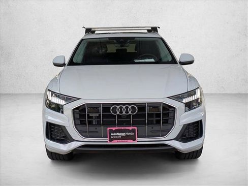 Used 2023 Audi Q8 Premium Plus image 2