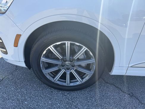 Used 2018 Audi Q7 3.0T Prestige image 14