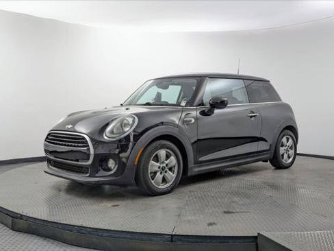 Used 2016 MINI Cooper 2-Door Hardtop FWD image 2