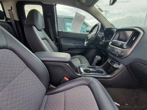 Used 2016 Chevrolet Colorado Z71 AWD/4WD image 4