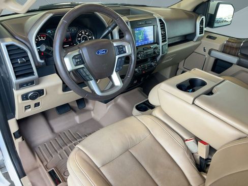 Certified 2019 Ford F150 Lariat w/ Equipment Group 501A Mid image 4