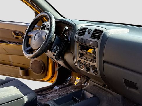 Used 2006 GMC Canyon SLE AWD/4WD image 5