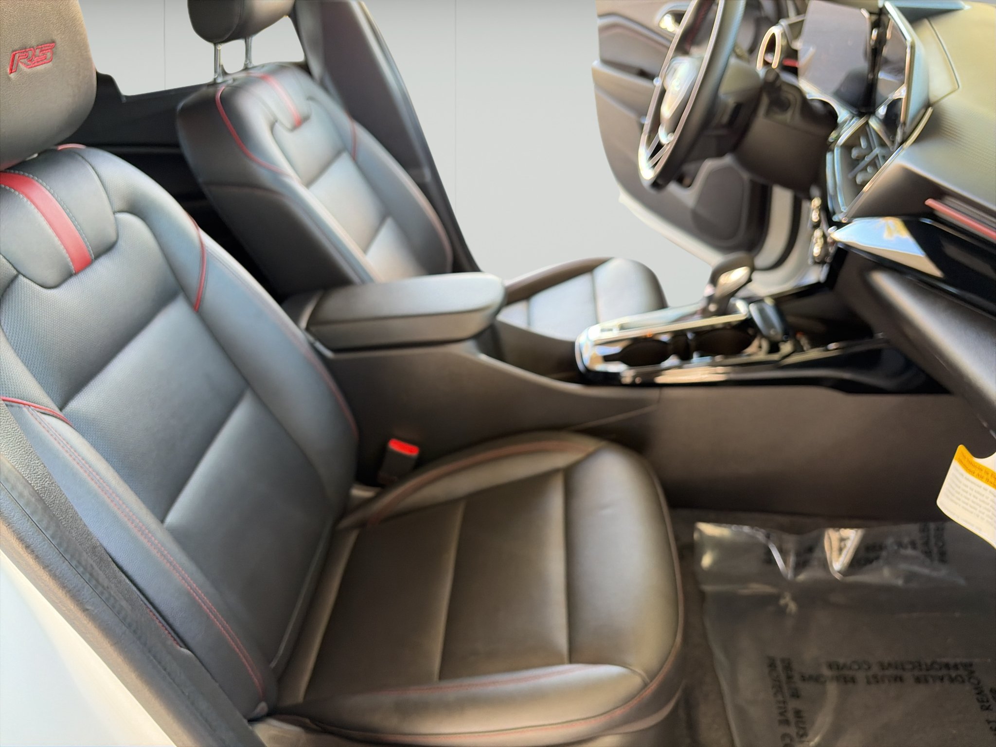 Used 2026 Chevrolet Trax RS w/ Sunroof Package FWD image 13