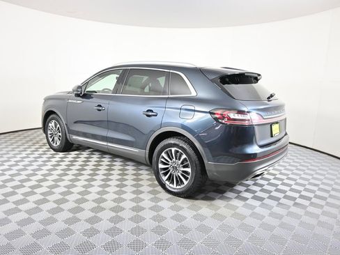 Used 2022 Lincoln Nautilus AWD w/ Premium Package image 4