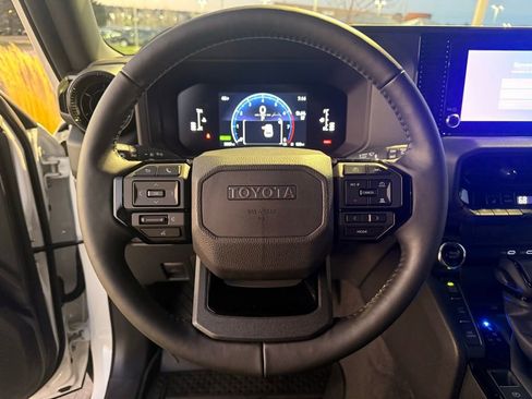 Used 2025 Toyota Land Cruiser 1958 image 13