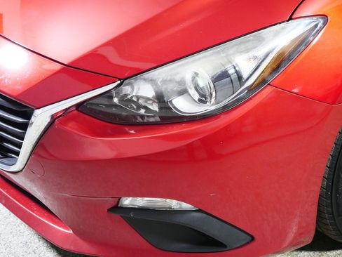 Used 2016 MAZDA MAZDA3 i Sport image 16