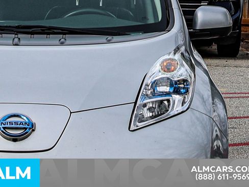 Used 2015 Nissan Leaf SL w/ Premium Package image 14