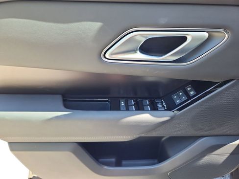 New 2026 Land Rover Range Rover Velar Belgravia AWD/4WD image 24
