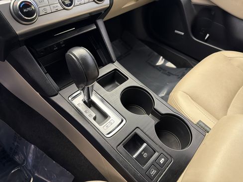 Used 2015 Subaru Outback 3.6R Limited image 22