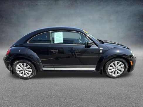 Used 2016 Volkswagen Beetle 1.8T FWD image 8