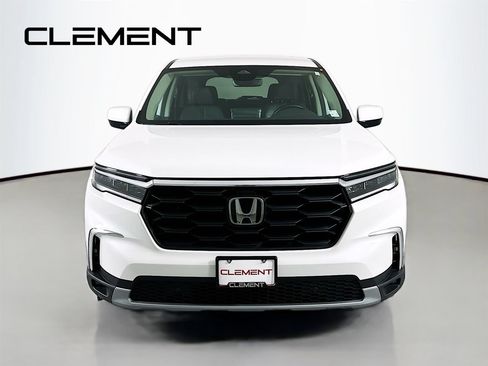 Used 2025 Honda Pilot EX-L image 3