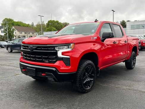 Used 2024 Chevrolet Silverado 1500 LT Trail Boss w/ Convenience Package II AWD/4WD image 5