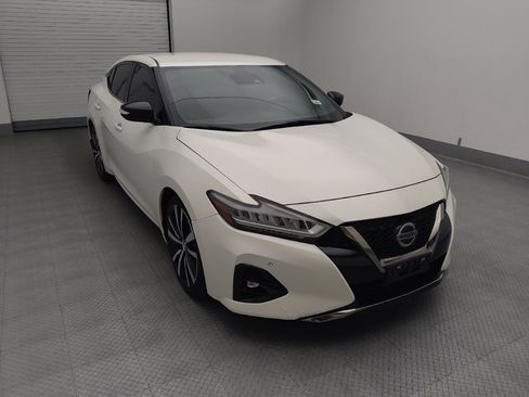 Used 2019 Nissan Maxima SR w/ Sport Mat Group FWD image 14