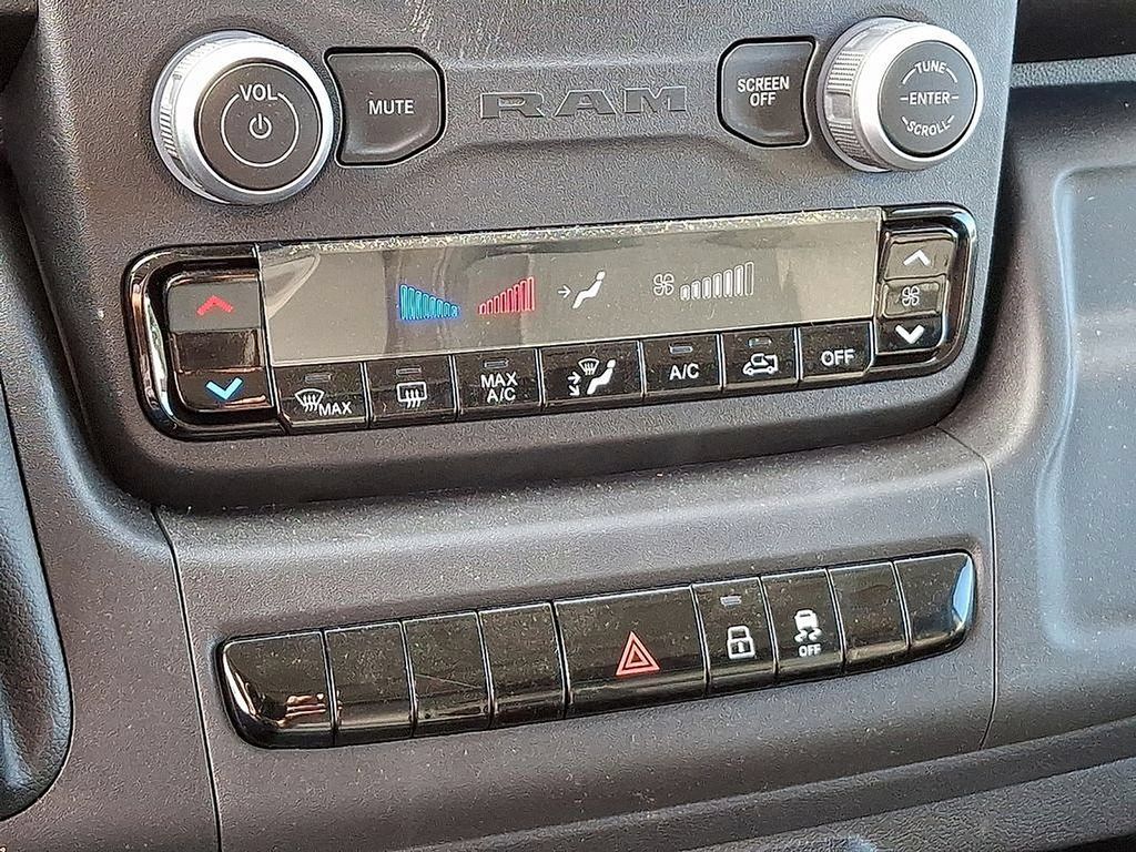 Used 2023 RAM ProMaster 3500 FWD image 13