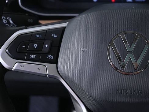 Used 2025 Volkswagen Jetta SEL FWD image 10