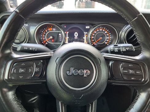 Used 2022 Jeep Wrangler Unlimited Sport image 33