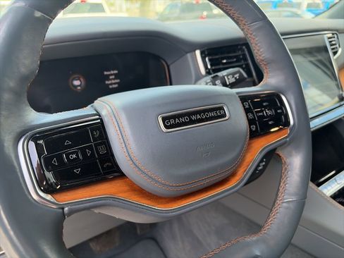 Used 2022 Jeep Grand Wagoneer Series II w/ Flexible Seating Group image 13