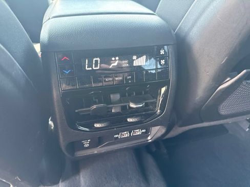 Used 2023 Jeep Grand Cherokee L Laredo AWD/4WD image 14