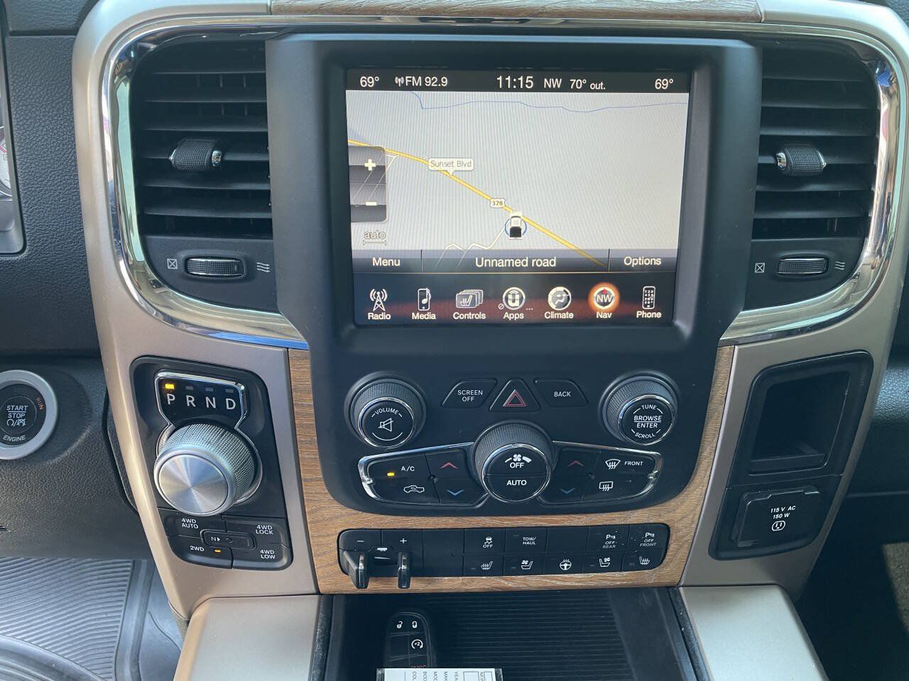 Used 2015 RAM 1500 Laramie Longhorn w/ Convenience Group AWD/4WD image 19
