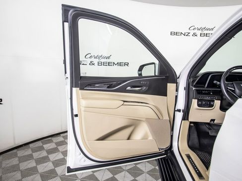 Used 2022 Cadillac Escalade Premium Luxury w/ Touring Package AWD/4WD image 21