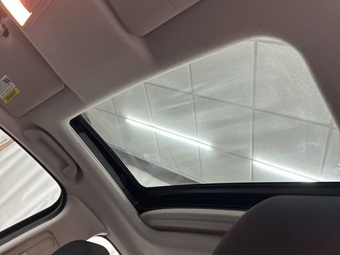 Used 2015 Honda Fit EX image 18