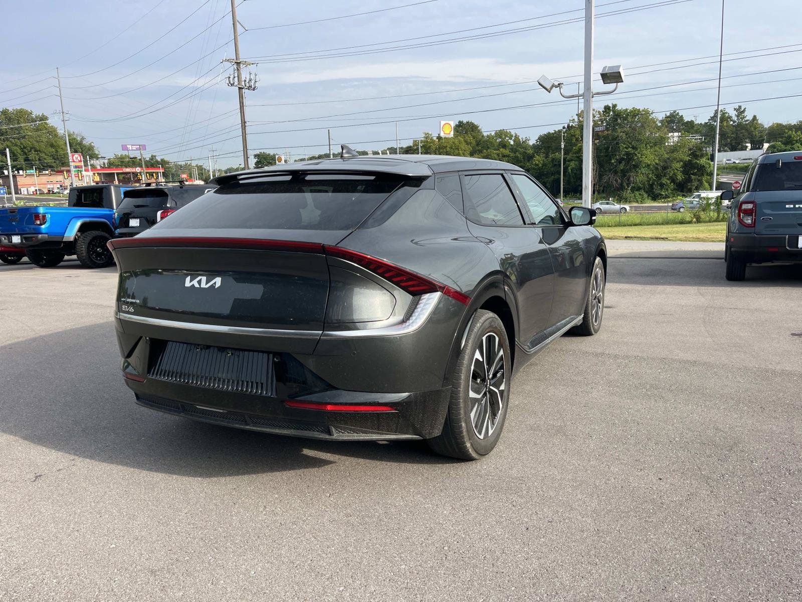 Used 2024 Kia EV6 Wind RWD image 3