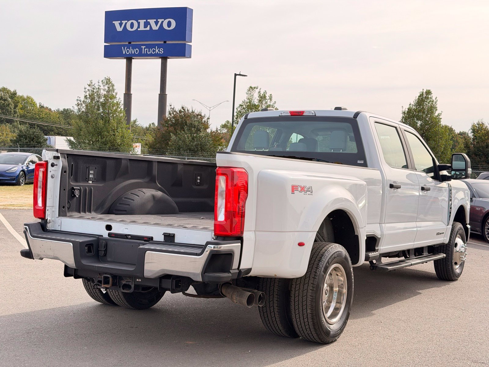 Used 2024 Ford F350 XL w/ XL Driver Assist Package AWD/4WD image 9