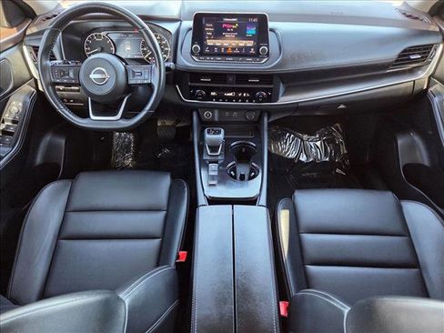 Used 2023 Nissan Rogue SV w/ SV Premium B Package image 16