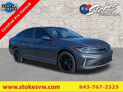 Certified 2025 Volkswagen Jetta SE w/ Sunroof Package