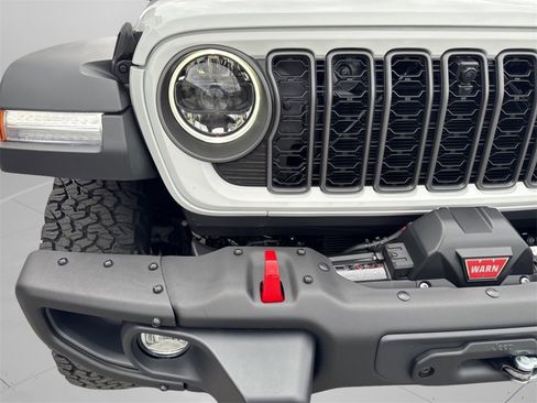 New 2026 Jeep Wrangler Unlimited Rubicon w/ Safety Group image 40