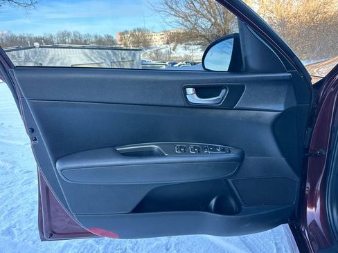 Used 2020 Kia Optima LX image 12