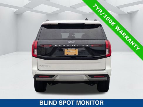 Certified 2025 Ford Expedition Platinum w/ Platinum Ultimate Package image 5