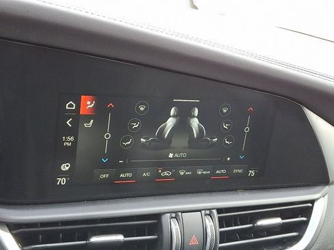 New 2025 Alfa Romeo Giulia AWD image 13