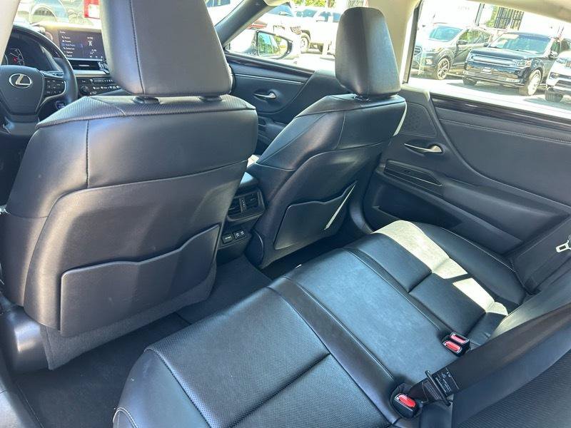 Used 2019 Lexus ES 300h w/ Premium Package FWD image 14