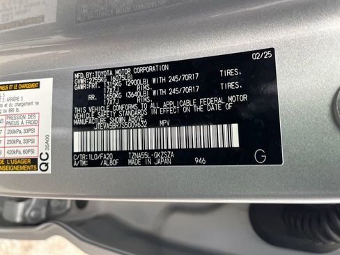 Used 2025 Toyota 4Runner SR5 image 35