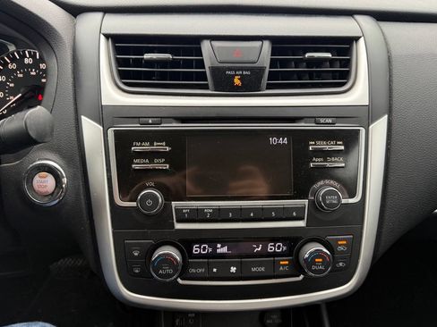 Used 2016 Nissan Altima 2.5 SV FWD image 15