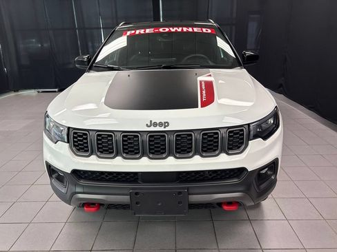 Used 2024 Jeep Compass Trailhawk AWD/4WD image 9
