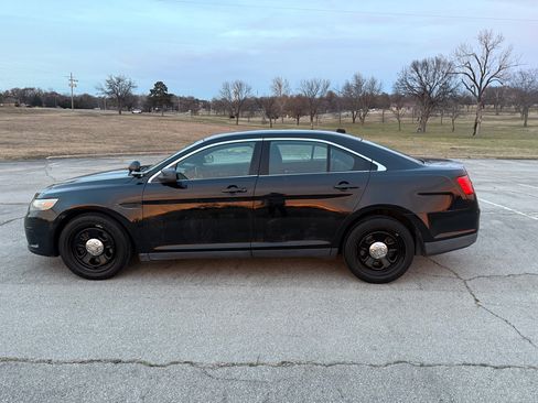 Used 2013 Ford Taurus Police Interceptor image 3