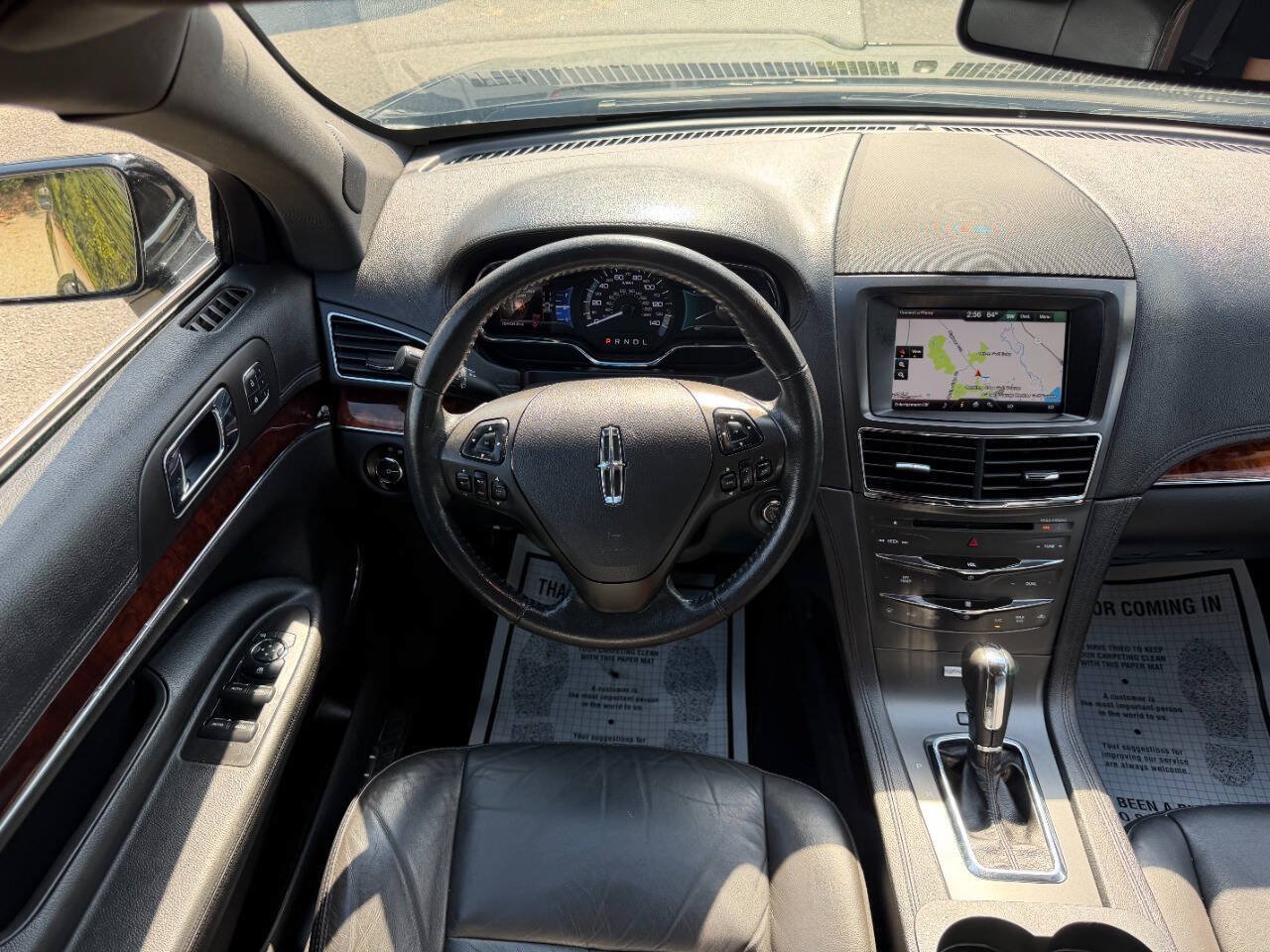 Used 2015 Lincoln MKT AWD image 43
