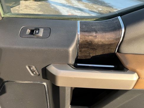 Used 2022 Ford F250 Lariat w/ Chrome Package image 57