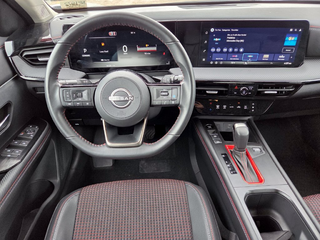 Used 2026 Nissan Kicks SR FWD image 22