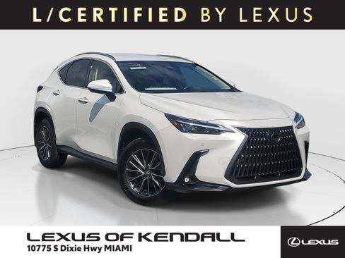 Used 2025 Lexus NX 250 FWD w/ Towing Package (2000 Lbs) image 1