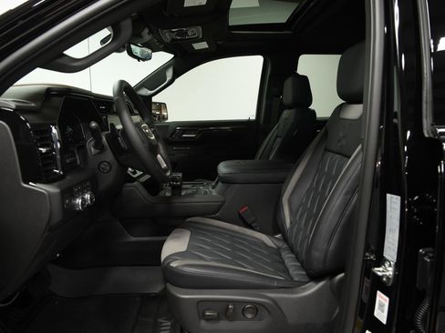 New 2026 GMC Sierra 1500 AT4 w/ AT4 Premium Package AWD/4WD image 30