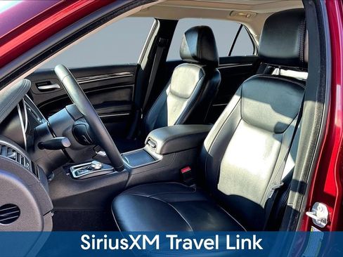 Used 2016 Chrysler 300 Limited image 24