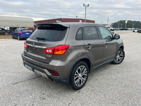 Used 2018 Mitsubishi Outlander Sport ES image 8
